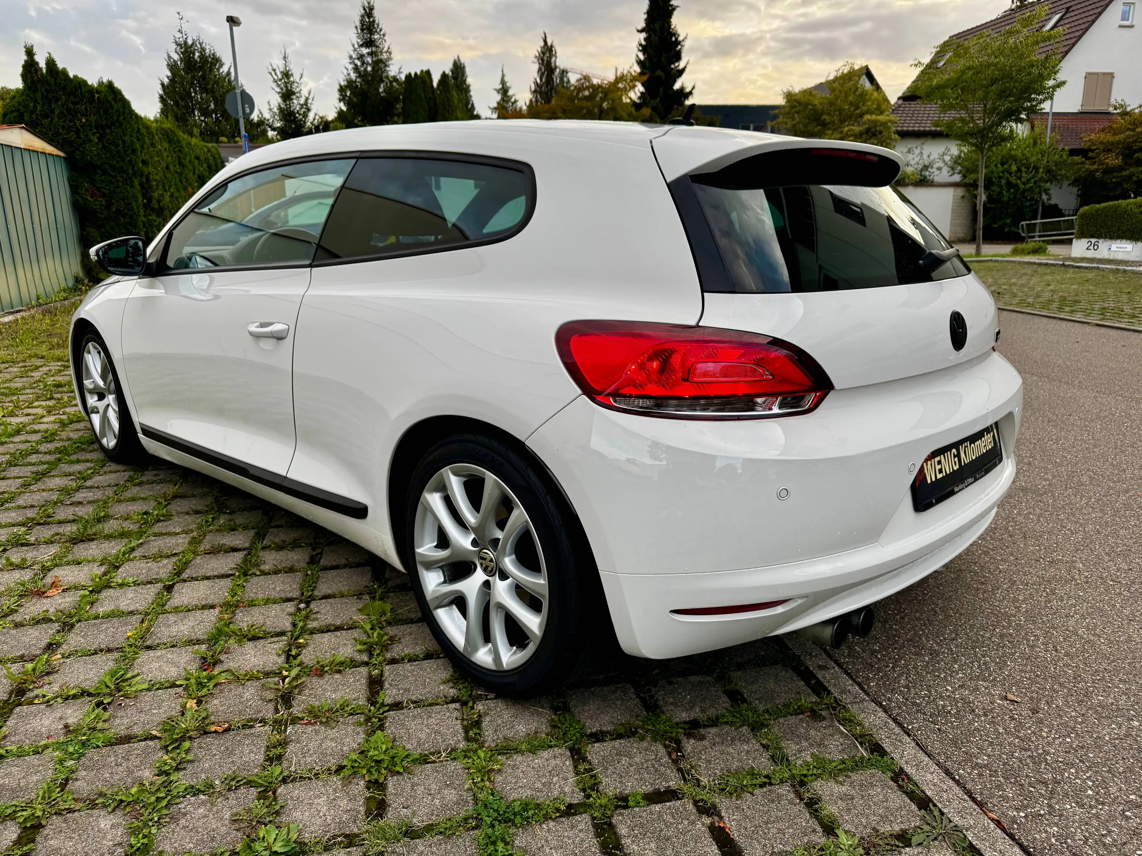 Volkswagen Scirocco 2.0 TSI 147 kW/Autom./Sitzhz./Alu/Sportsitze/Org. 83000km — photo 4