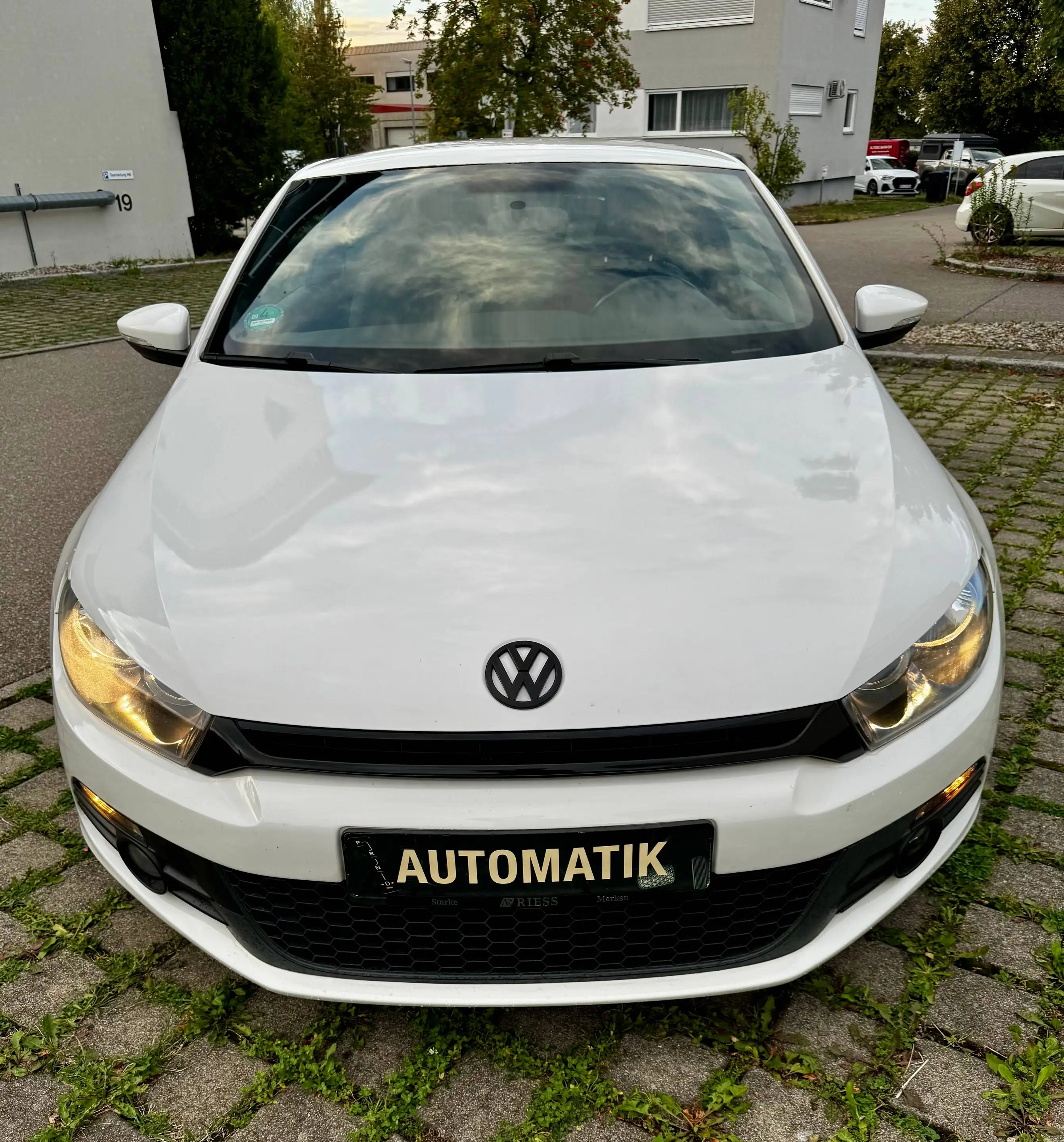 Volkswagen Scirocco 2.0 TSI 147 kW/Autom./Sitzhz./Alu/Sportsitze/Org. 83000km — photo 8