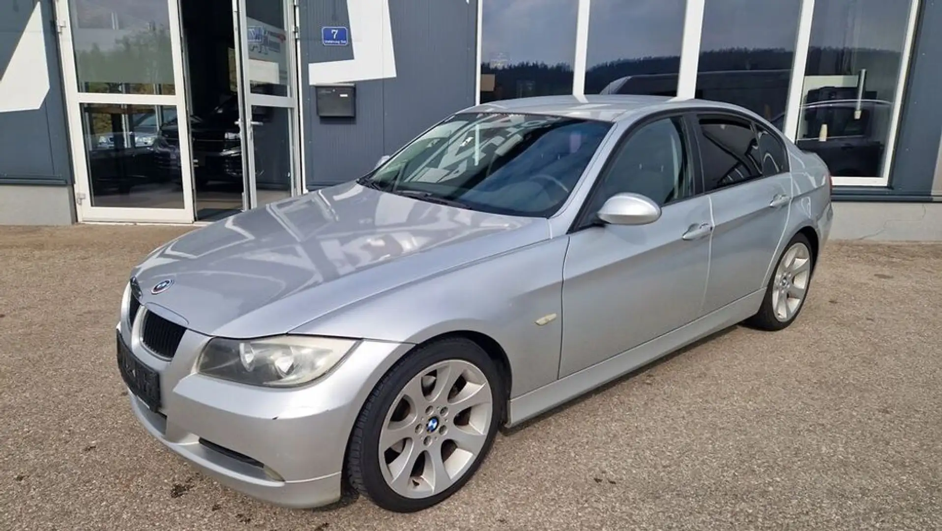 BMW 320 d Österreich-Paket Silber - 2