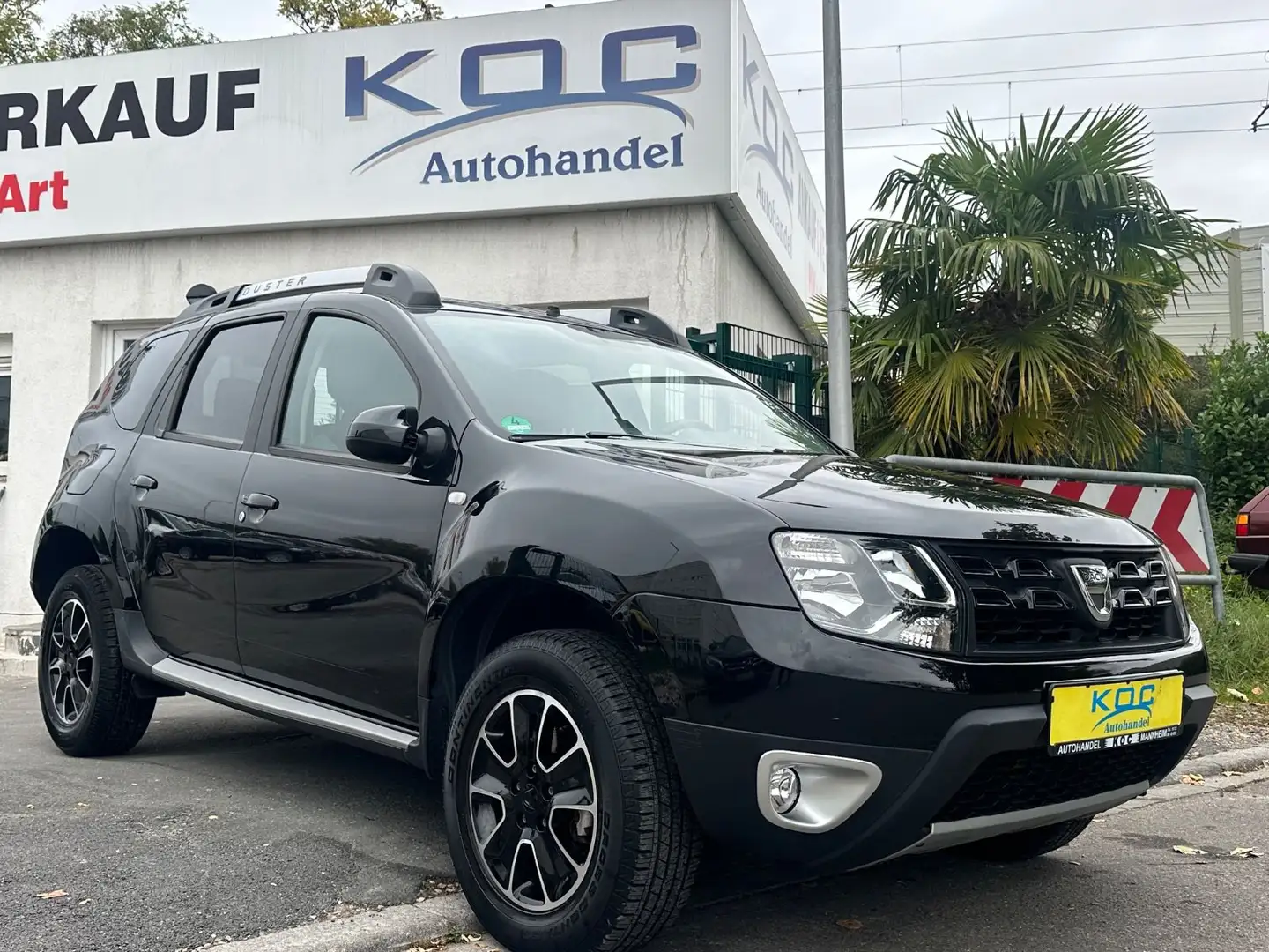 Dacia Duster I Black Shadow 4x2 / 1. Hand Schwarz - 1