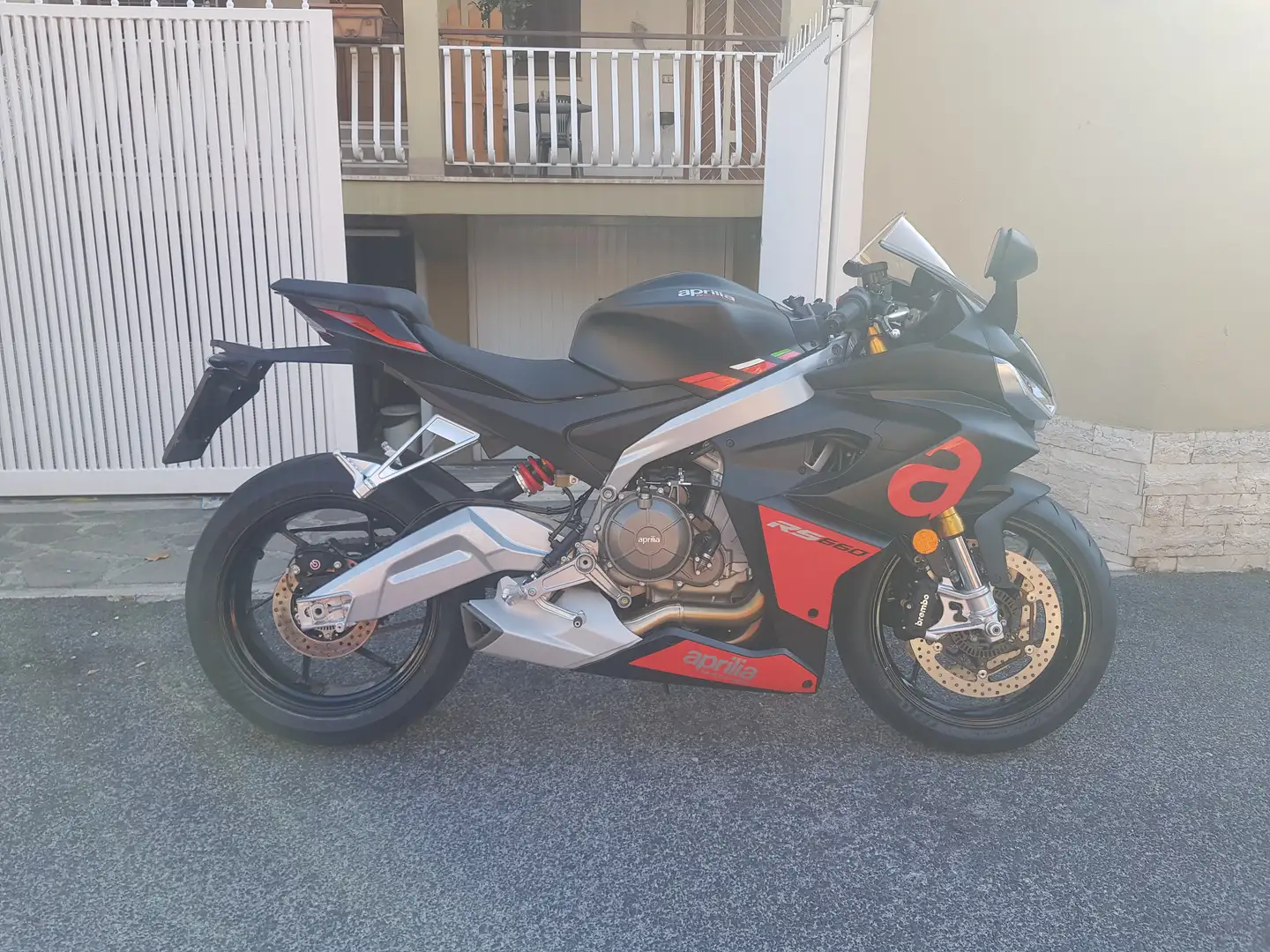 Aprilia RS 660 - 101 cv Nero - 2