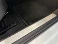 Volvo V60 T4 Kombi R Design LEDER KAMERA LED SPUR LHZ NAVI Weiß - thumbnail 17