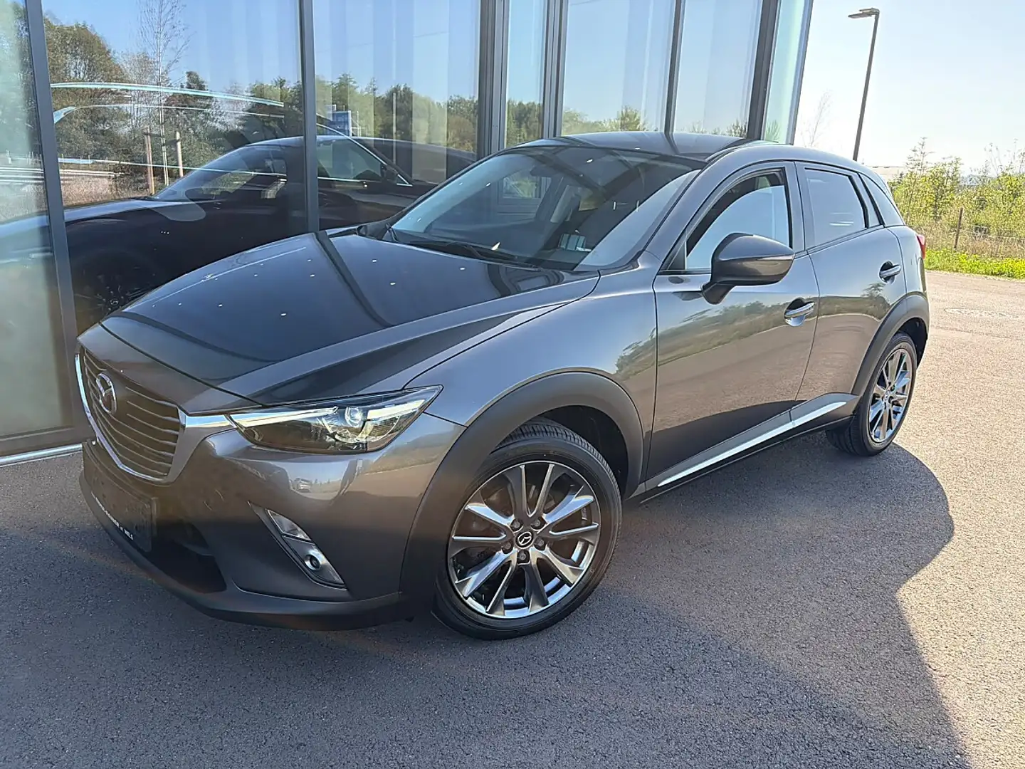 Mazda CX-3 G120 Takumi / Top Ausstattung / LEDER / LED / HUD Grau - 2