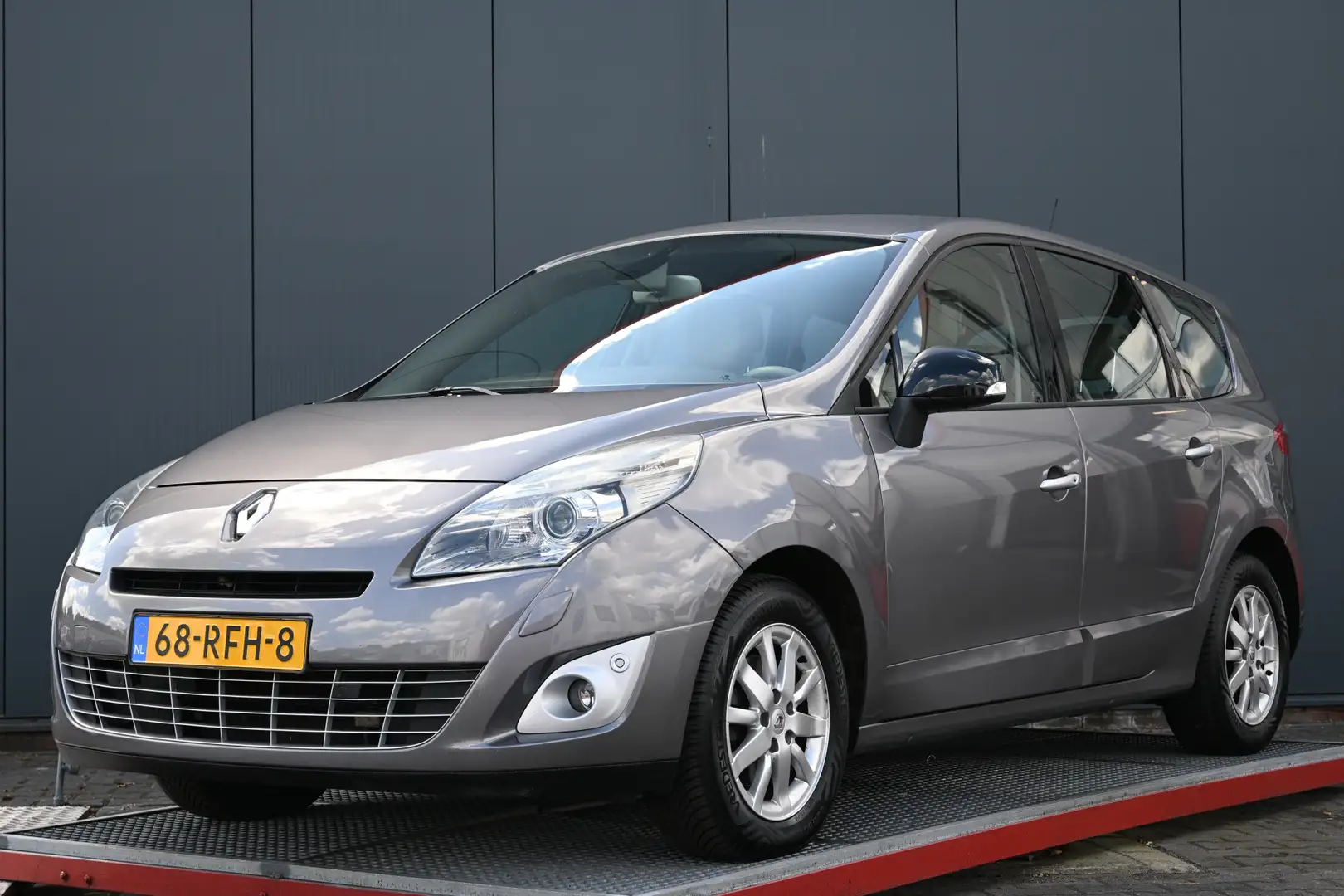 Renault Grand Scenic 2.0 Privilege trekhaak automaat Grijs - 1