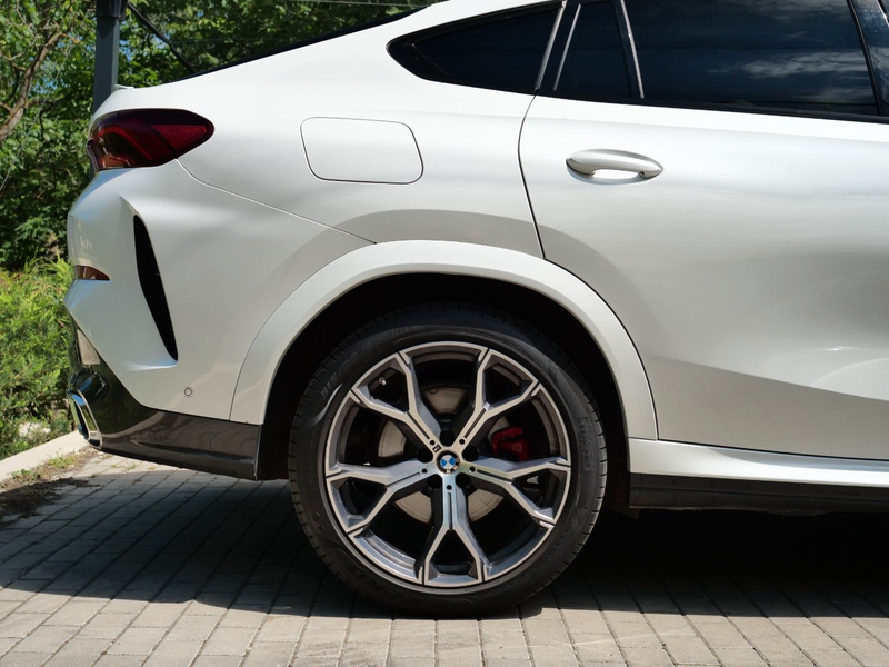 BMW X6 40i M Sport.LASER.SOFTCL.DR.ASS.PRO.PANO.360° — photo 13