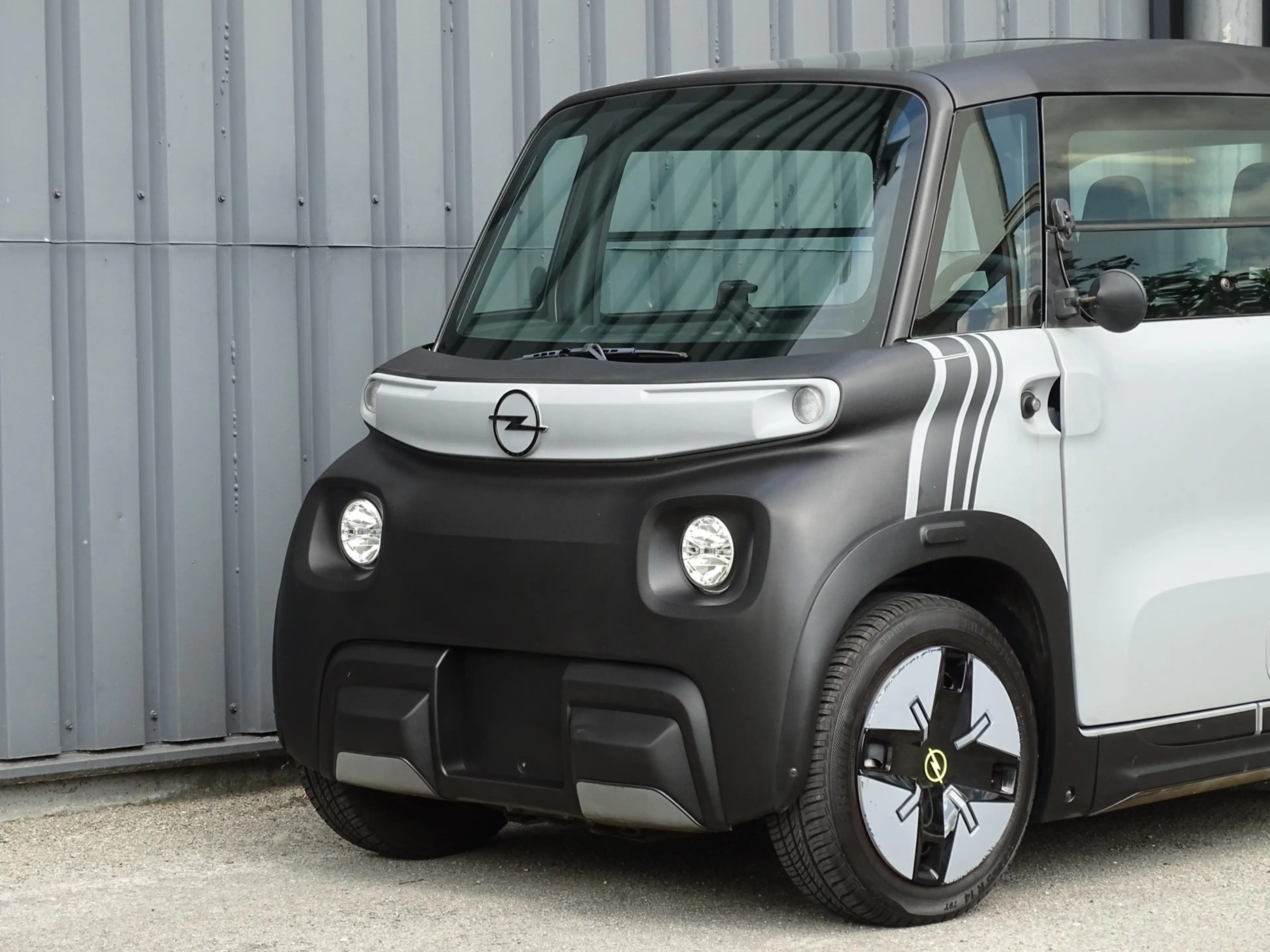 Opel Rocks-e Brommobiel Base | LED | Pano | Incl. BTW — photo 14