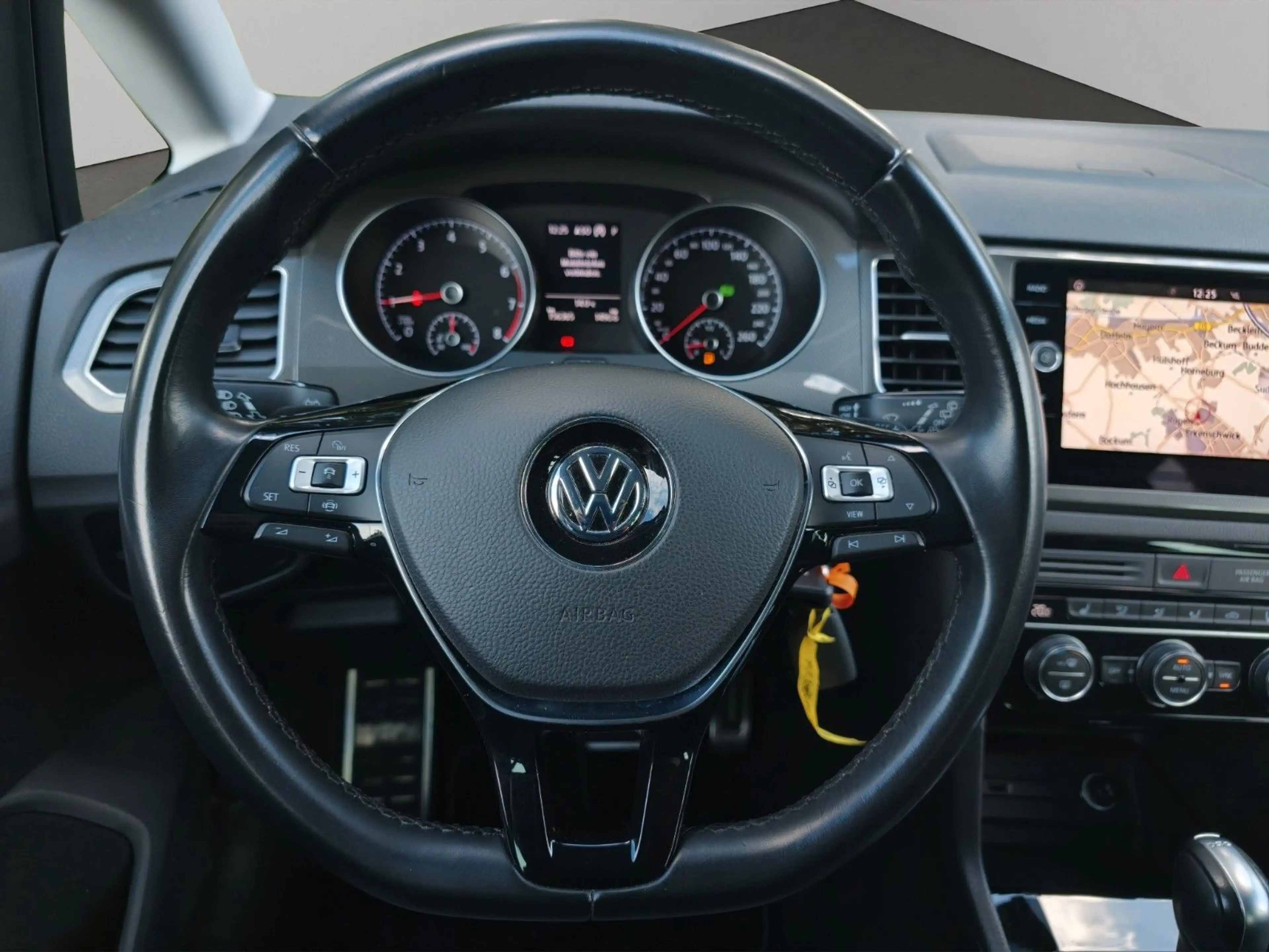 Volkswagen Golf Sportsvan Join*1.HAND*AHK*ACC*NAVI*PDC*SHZ* — photo 13