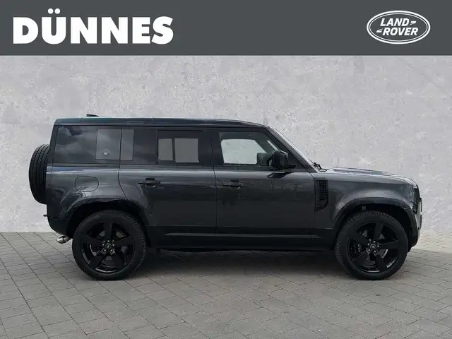Land Rover Defender view 6