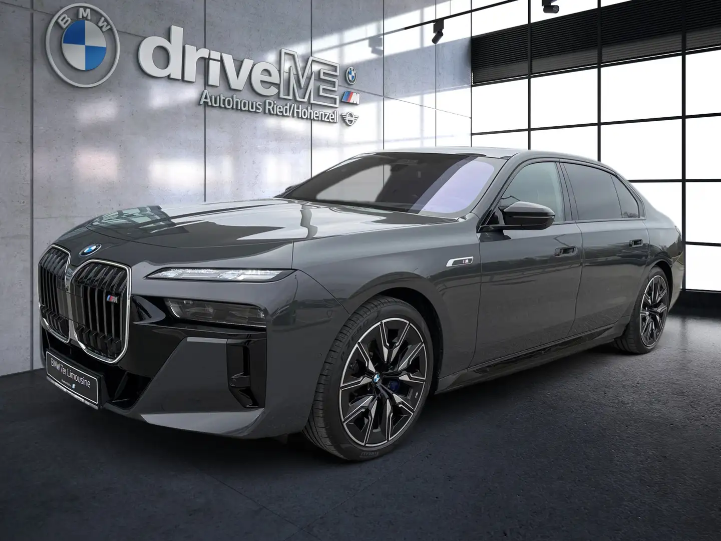 BMW i7 i7 M70 xDrive Grau - 2