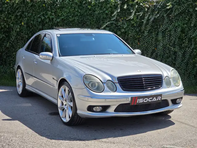 Mercedes-Benz E 55 AMG // V8-KOMPRESSOR // RARITÄT // SCHIEBEDACH //