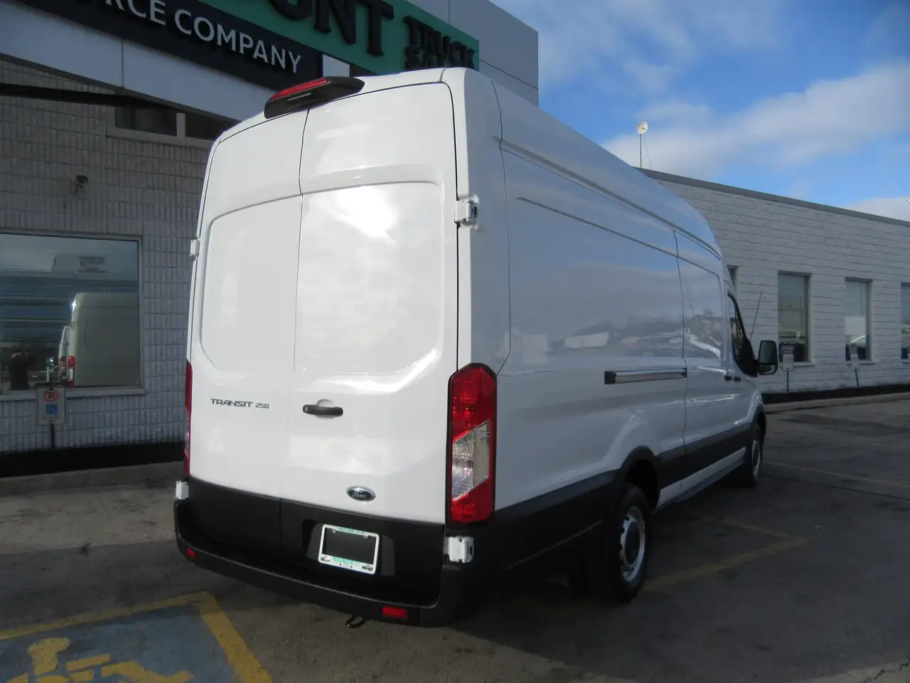 Ford Transit Cargo Van снимка Ford Transit Cargo Van
