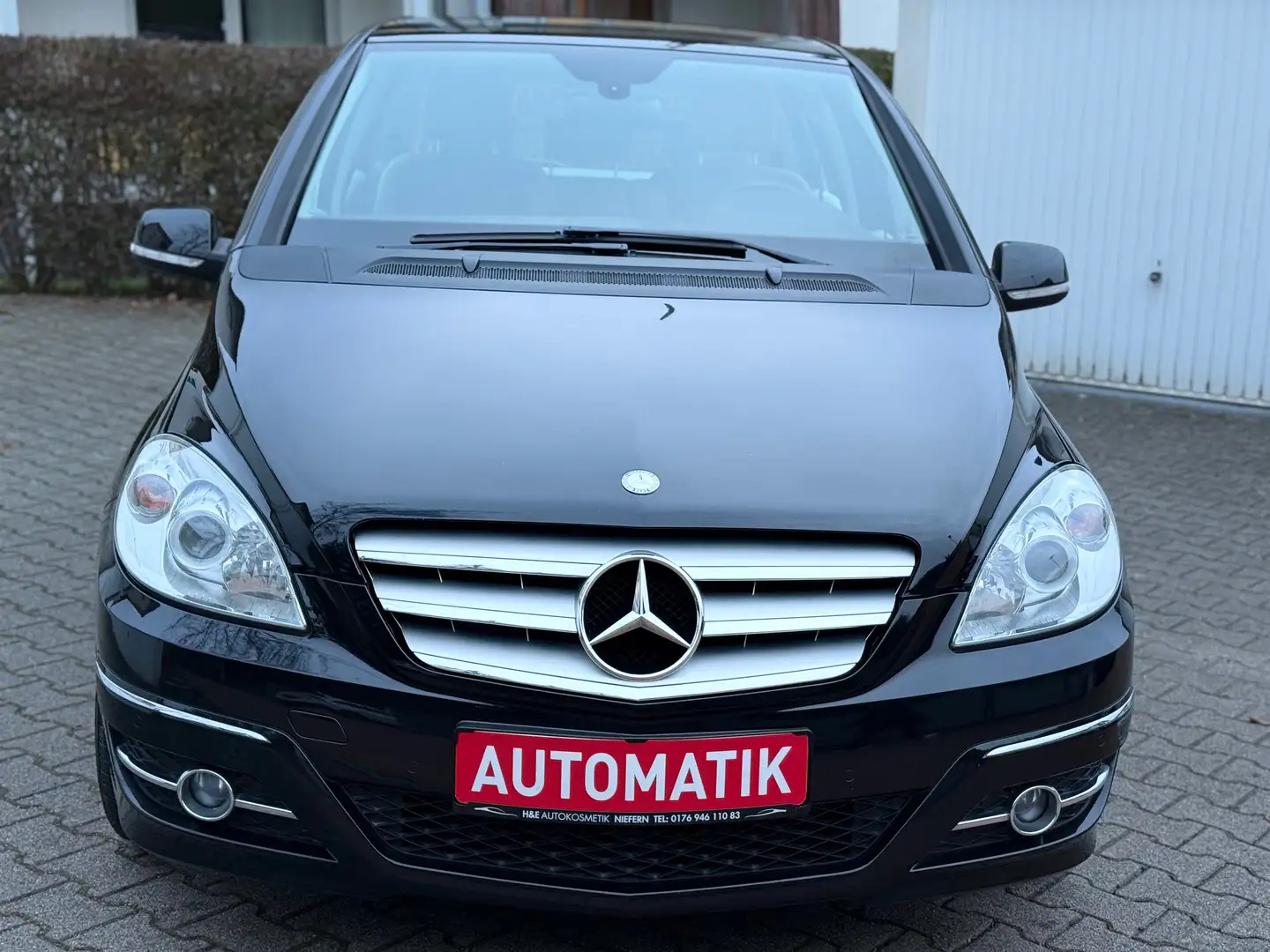 Mercedes-Benz B 180 AUTOMATIK-1.HAND-TOP GEPFLEGT Noir - 2