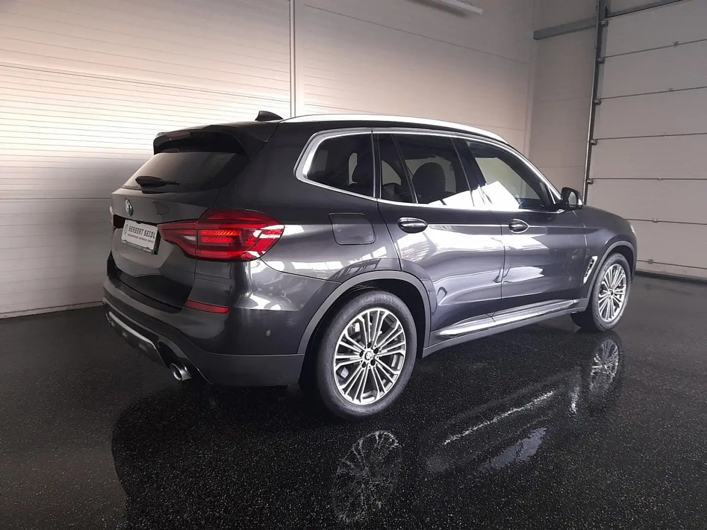 BMW X3 20d LUXURY LINE 4x4 Aut. *VOLL LED / NAVI / LIV... Grau - 2