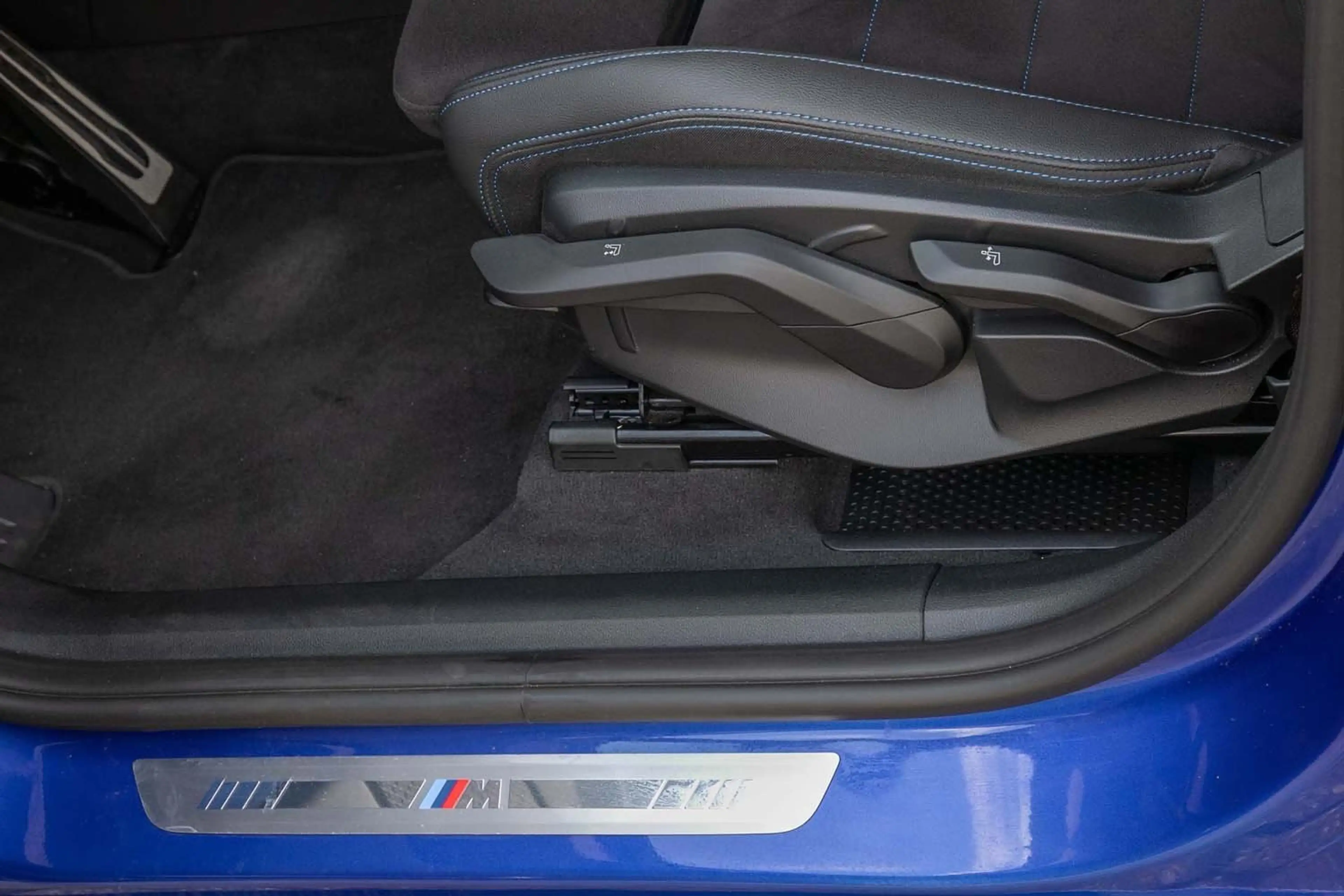 BMW 223 i Active Tourer M Sportpaket HeadUp RFK Klima — photo 12