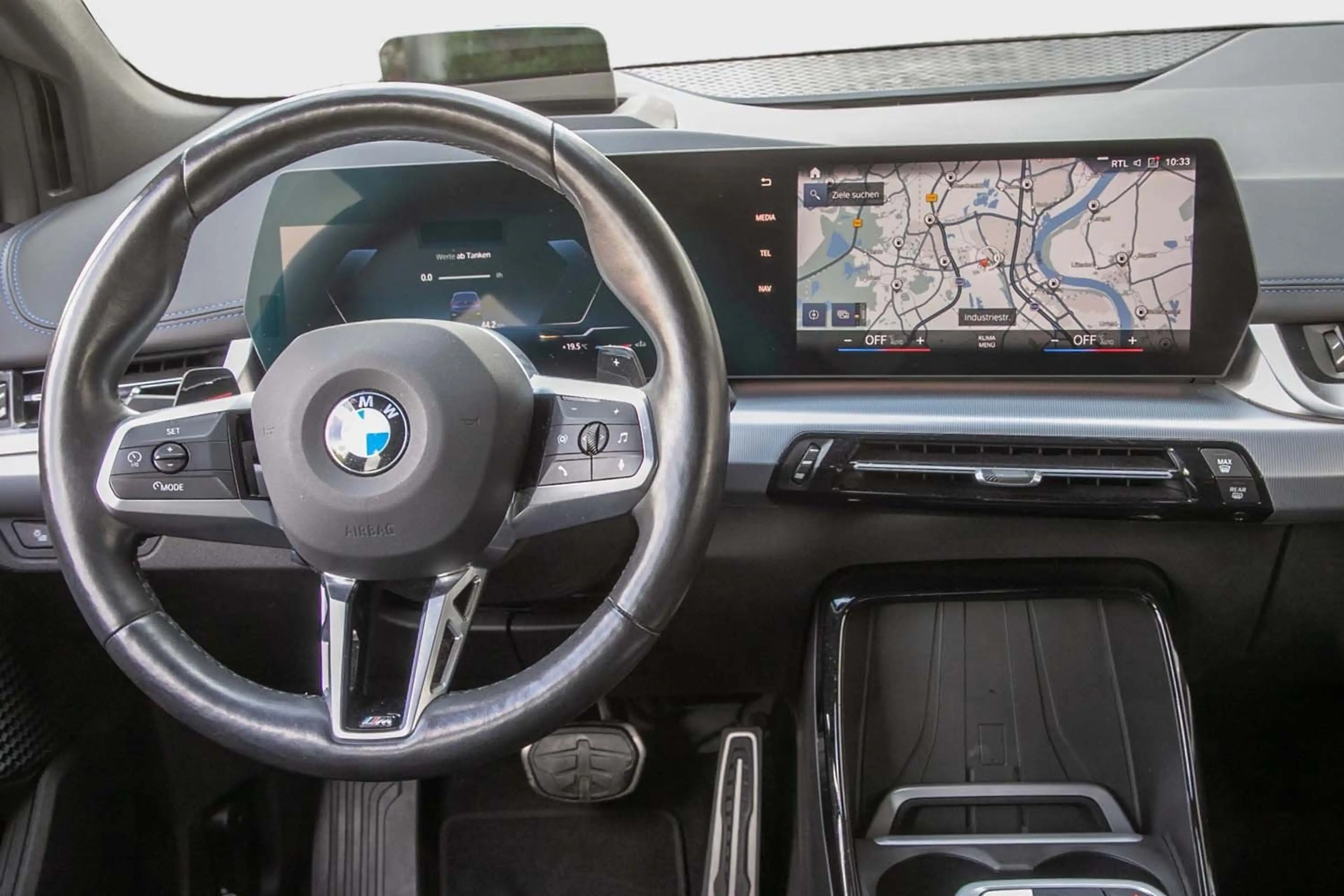 BMW 223 i Active Tourer M Sportpaket HeadUp RFK Klima — photo 13
