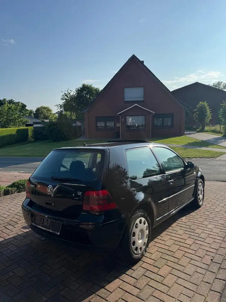 Volkswagen Golf 1.8 Highline, foto 1