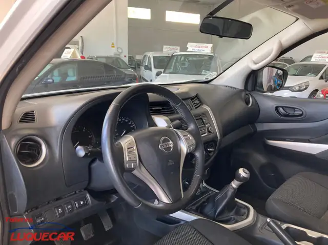 Nissan Navara view 11