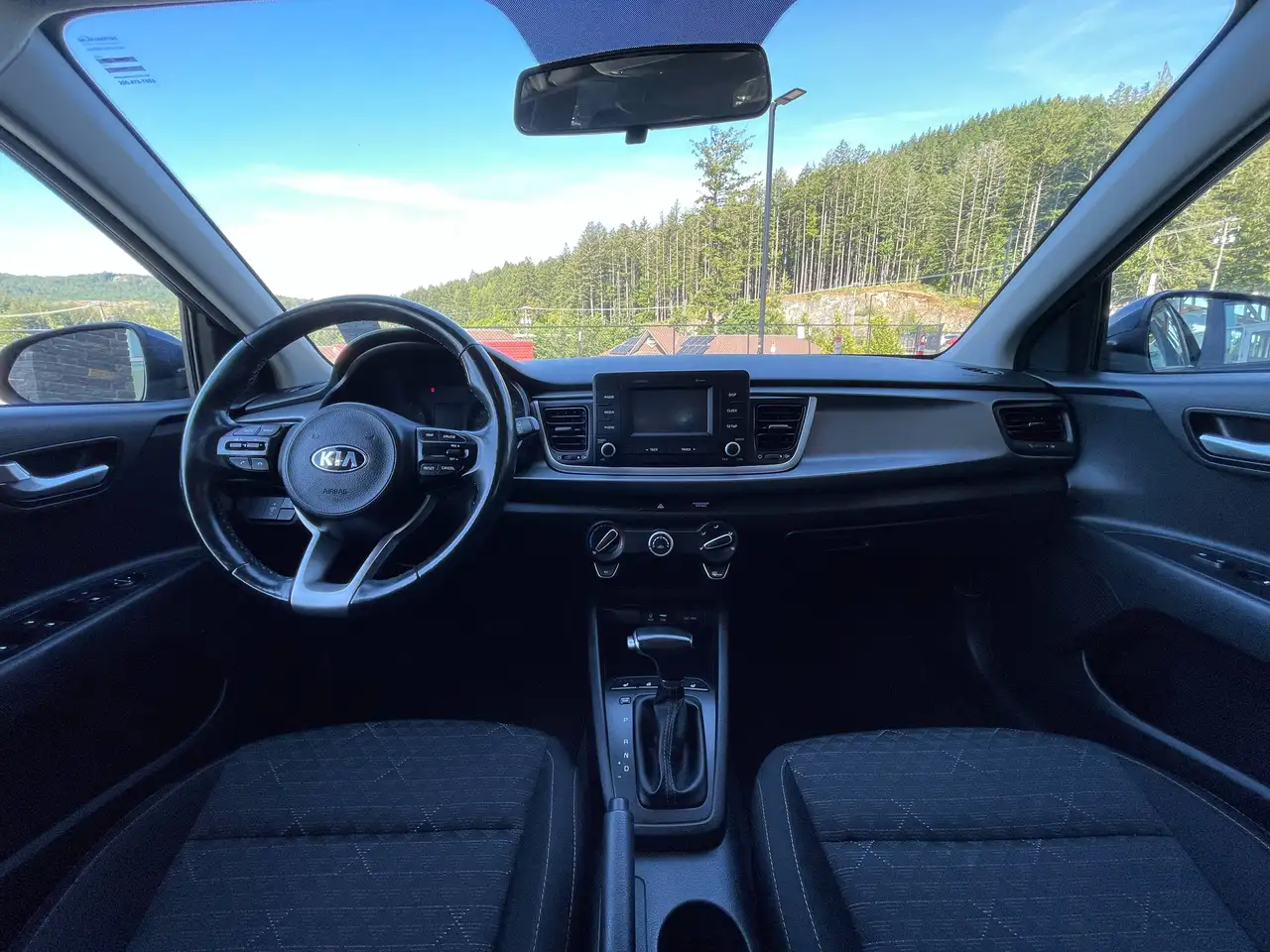 Kia Rio снимка Kia Rio