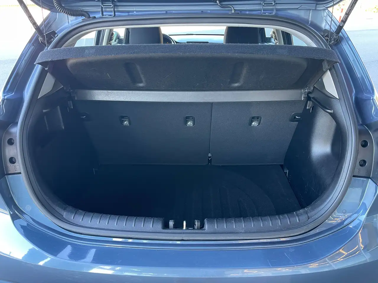 Kia Rio снимка Kia Rio