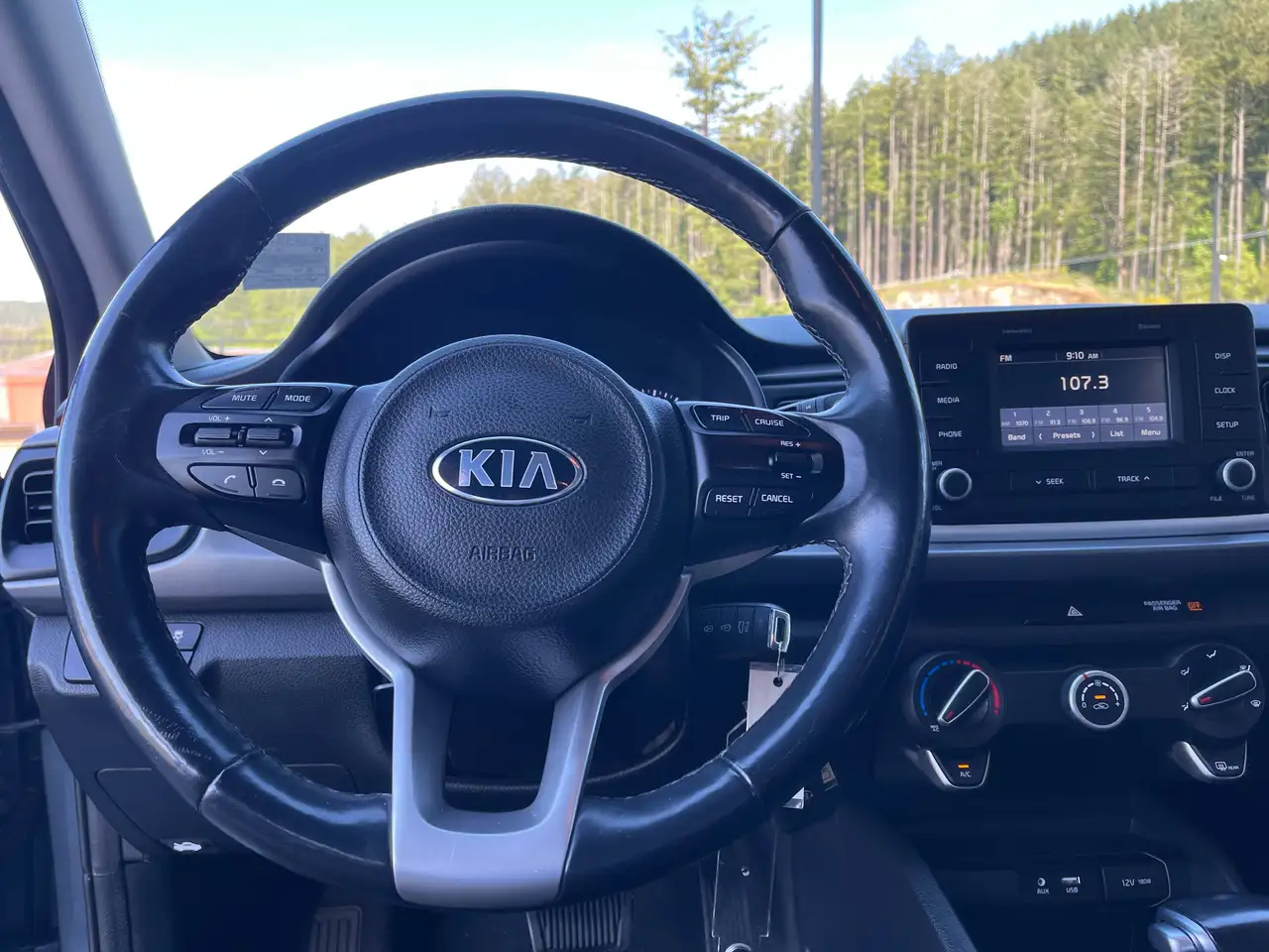 Kia Rio снимка Kia Rio