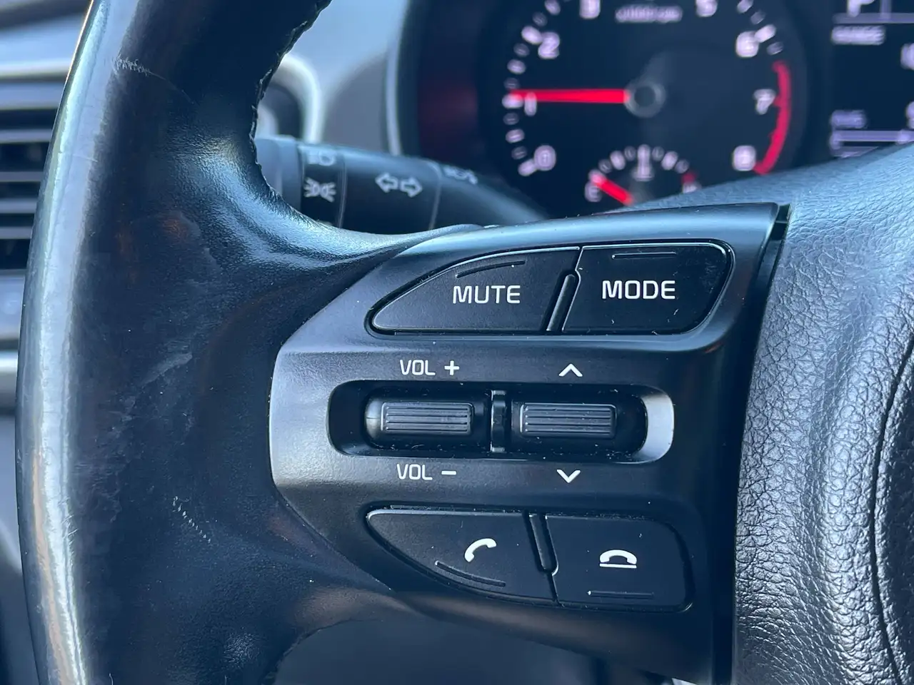Kia Rio снимка Kia Rio