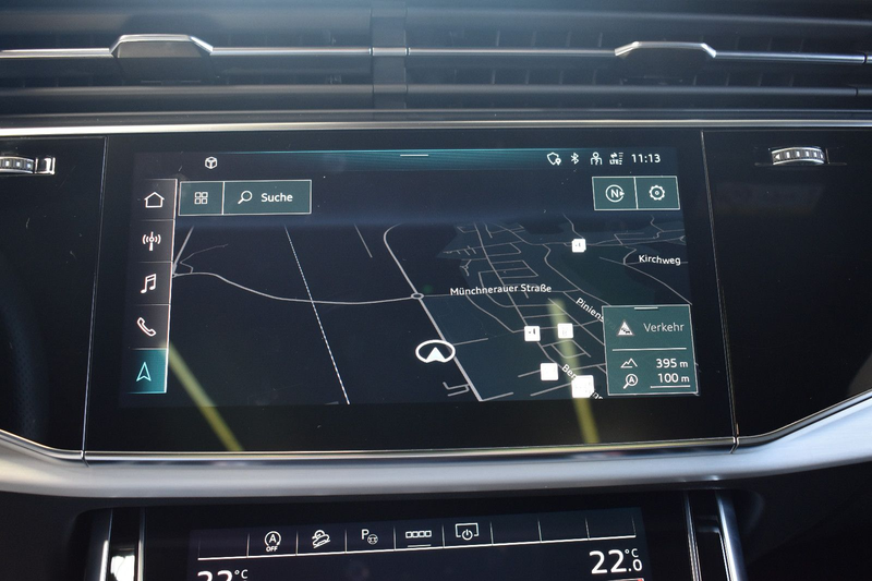 Audi Q8 50TDI Quattro S Line MatrixHD~Pano~B&O~AHK~22 — photo 14