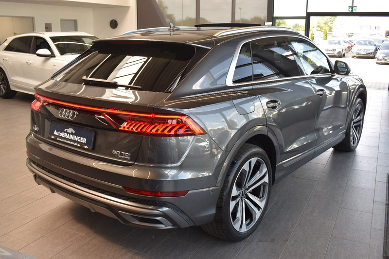 Audi Q8 50TDI Quattro S Line MatrixHD~Pano~B&O~AHK~22 — photo 2