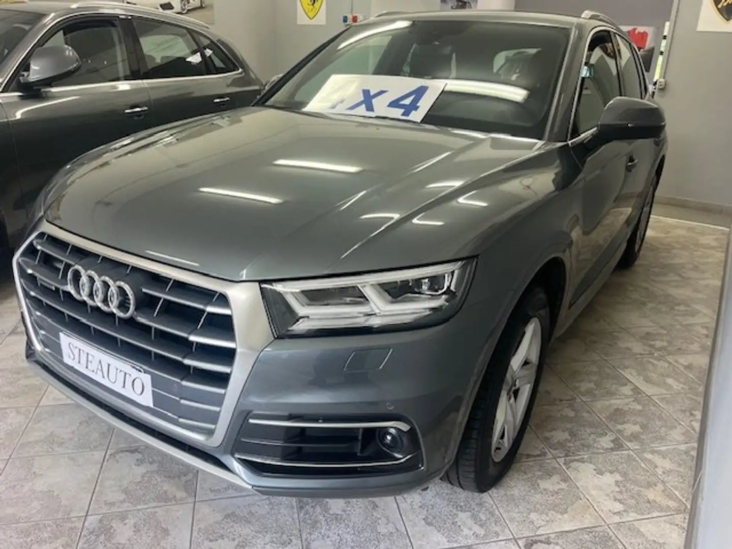 Audi Q5 Q5 35 2.0 tdi Business  quattro 163cv s-tronic Gris - 2