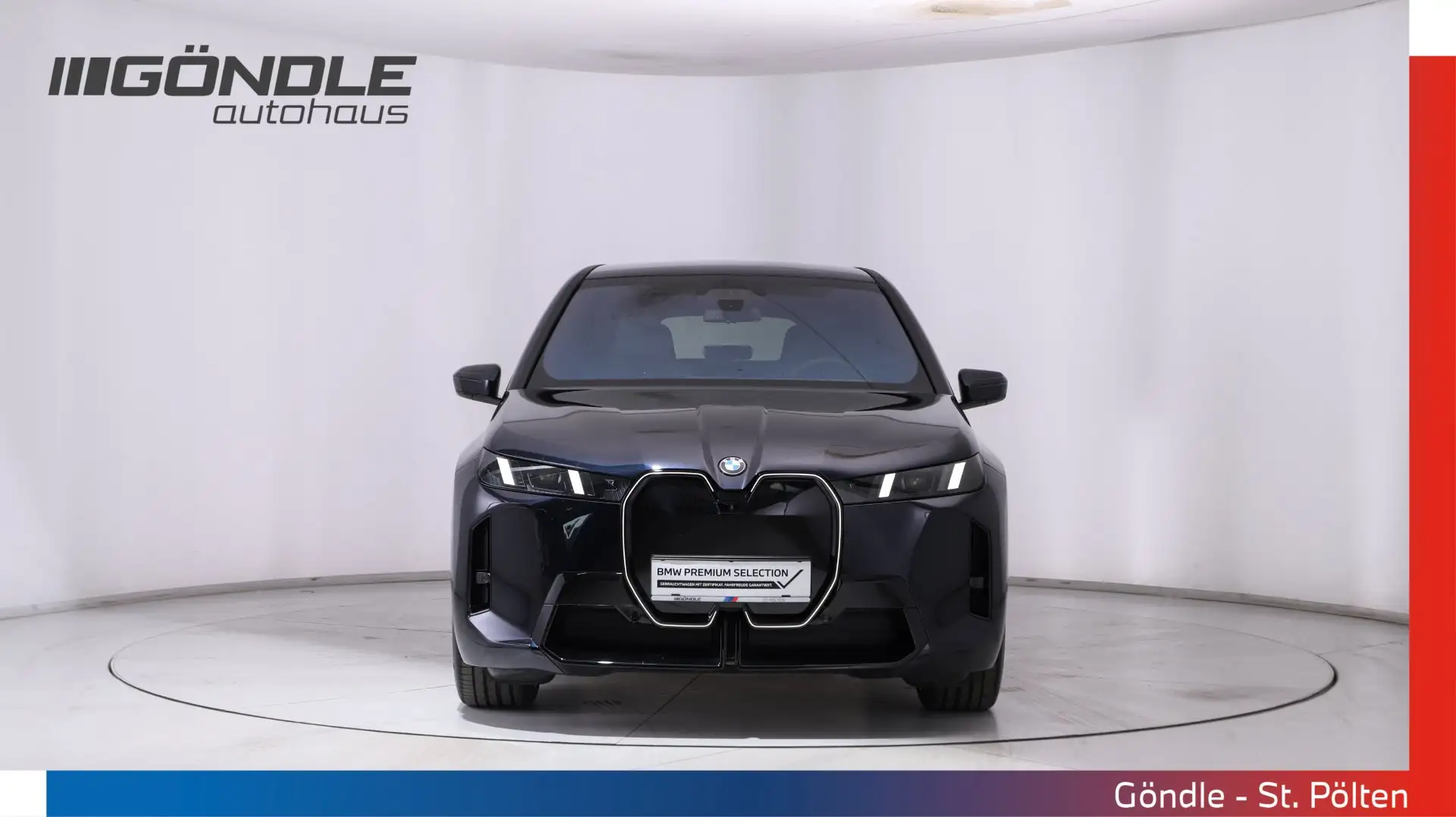 BMW iX xDrive45 Schwarz - 2