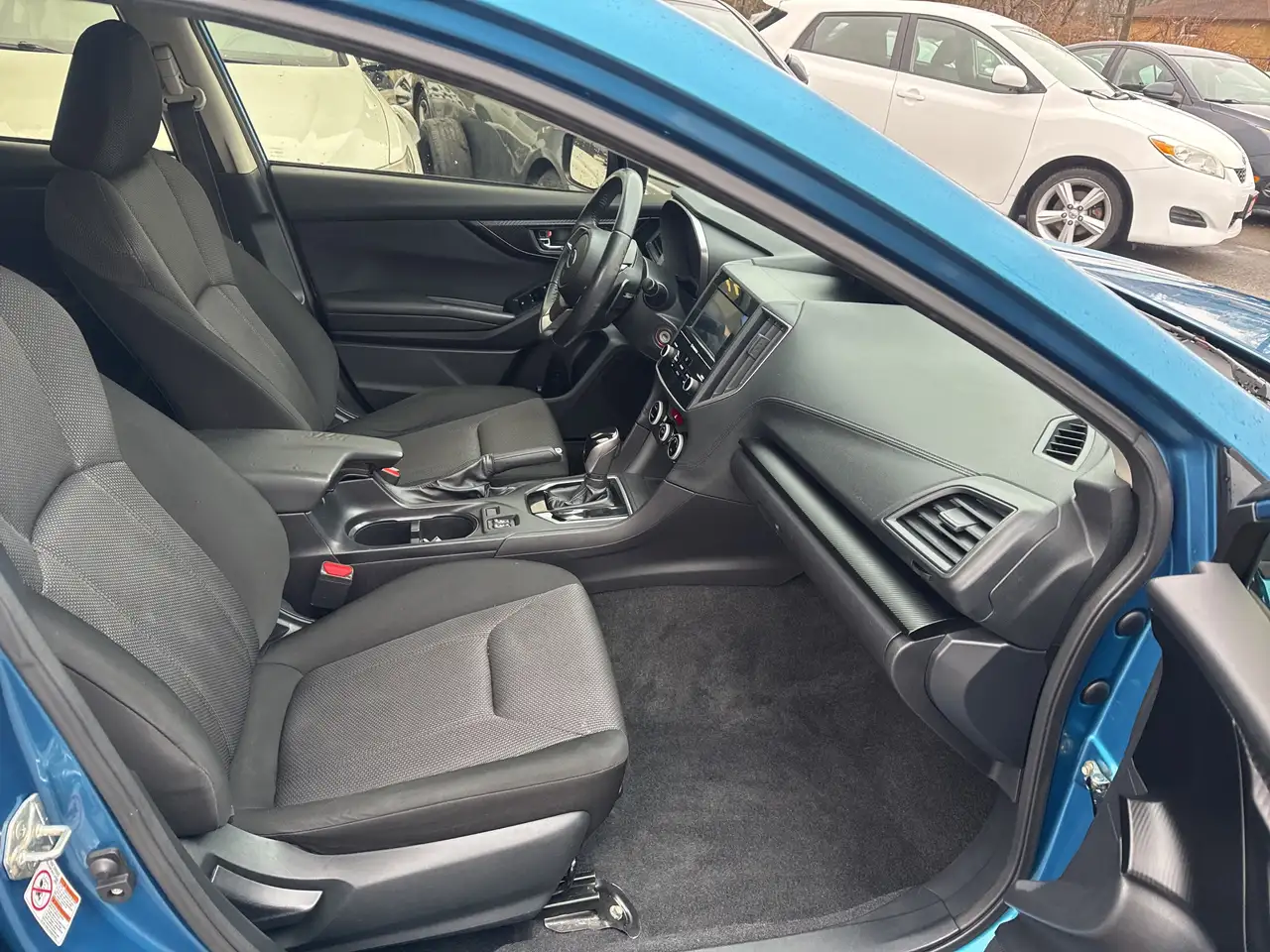 Subaru Impreza снимка Subaru Impreza