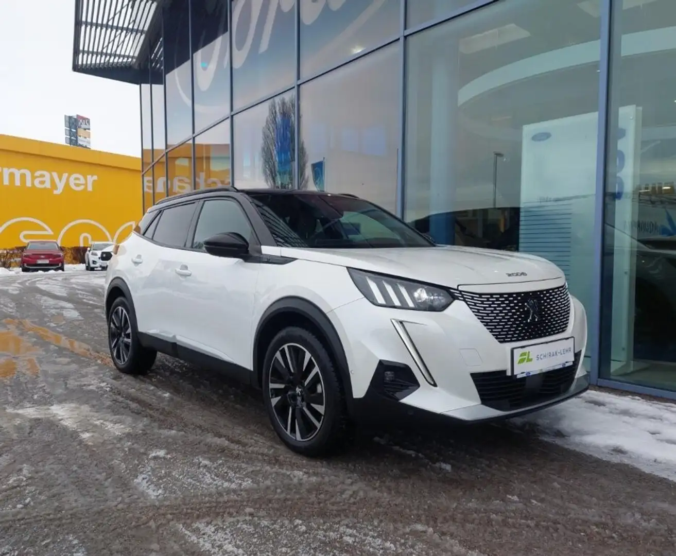 Peugeot e-2008 50kWh GT Pack Weiß - 1