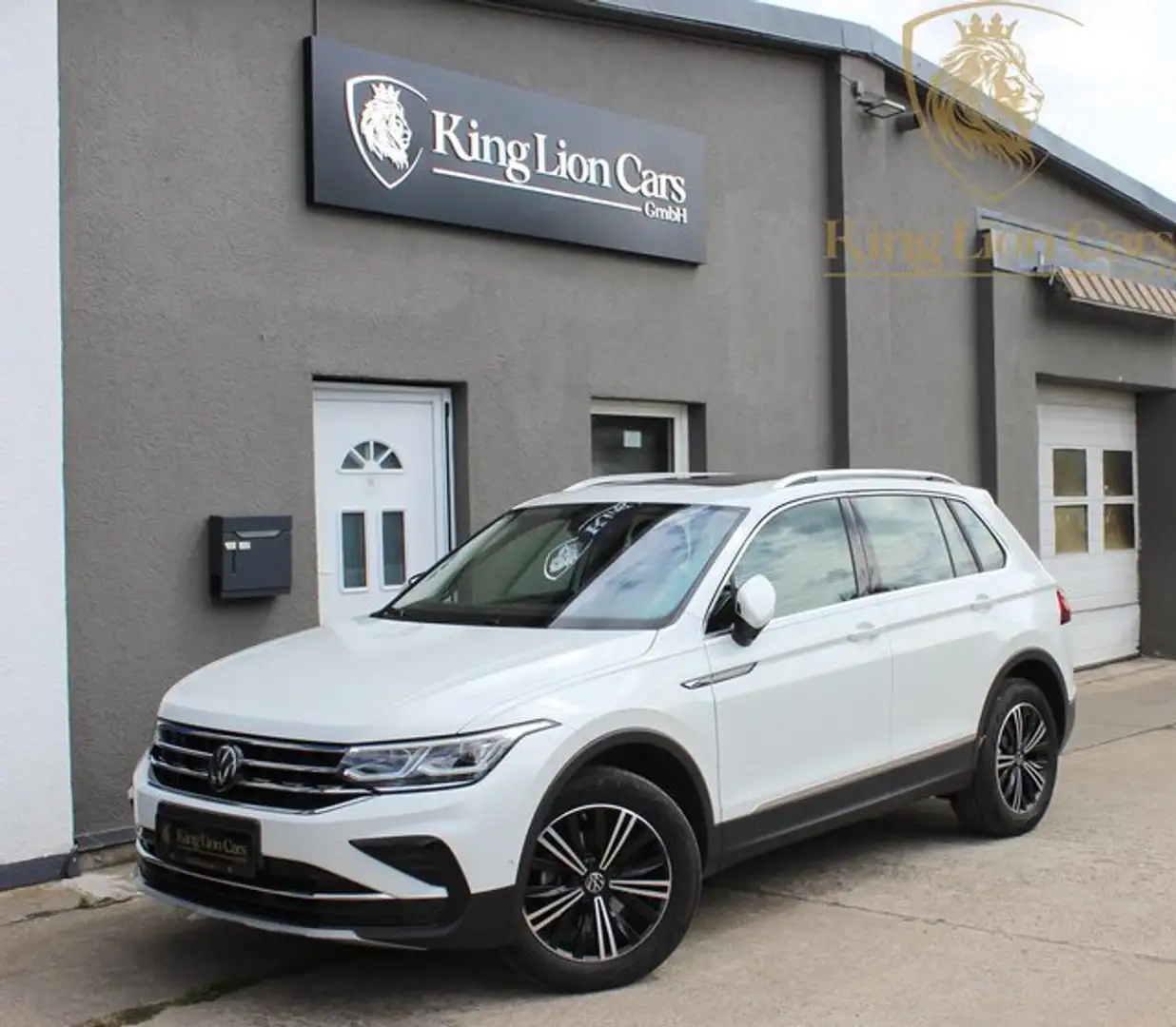 Volkswagen Tiguan 2.0 TDI Elegance 4M PANO+IQ-MATRIX+360+ Wit - 1