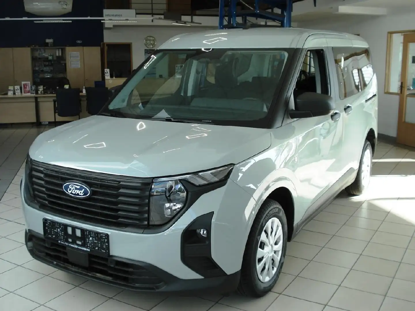 Ford Tourneo Courier Trend Grau - 1