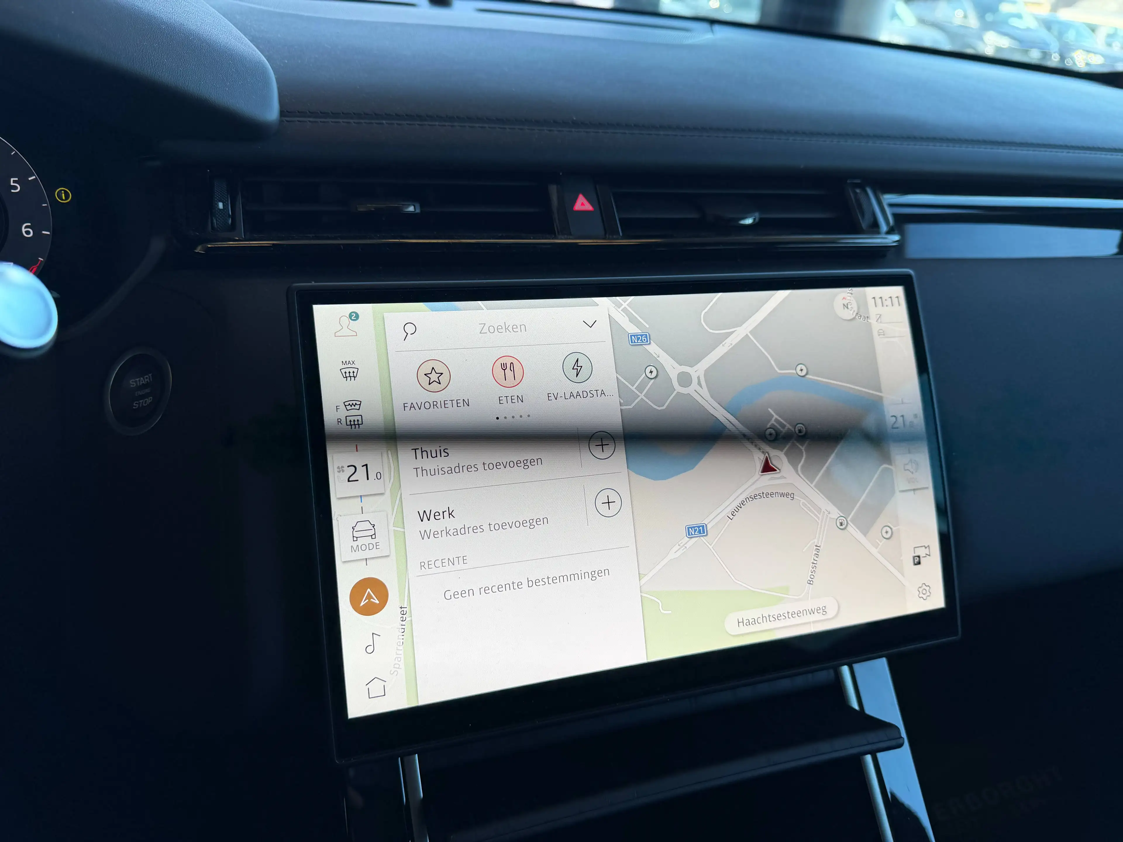 Land Rover Range Rover Velar DYNAMIC SE P400e PHEV AWD AUTOMAAT+TAL VAN OPTIES — photo 15