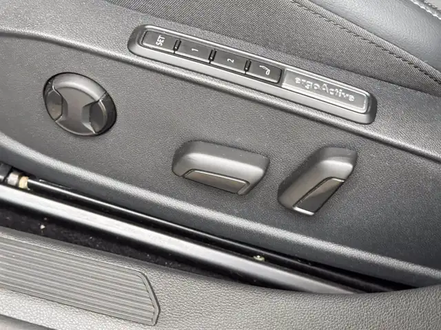 Volkswagen Golf view 21