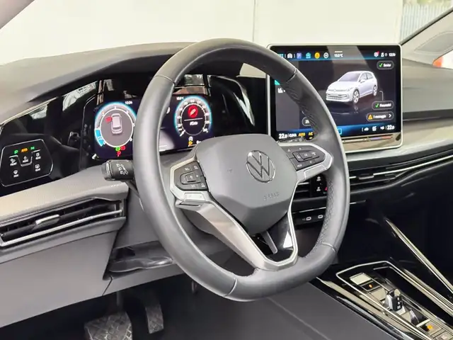 Volkswagen Golf view 19