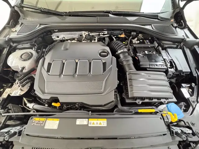 Volkswagen Golf view 13