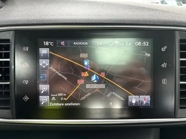 Peugeot 308 view 8