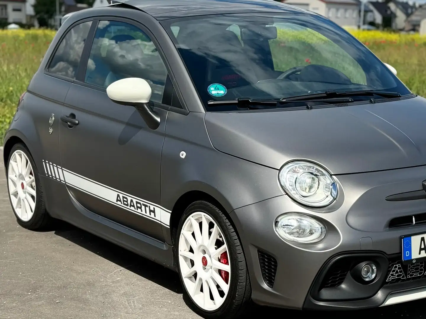 Abarth 595 Esseesse|180 PS|Grigio Opaco|CarPlay|Akrapovic Grau - 2