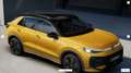 Volkswagen T-Roc R-Line 1,5l eTSI 110kW DSG BLACK STYLE DCC Geel - thumbnail 6