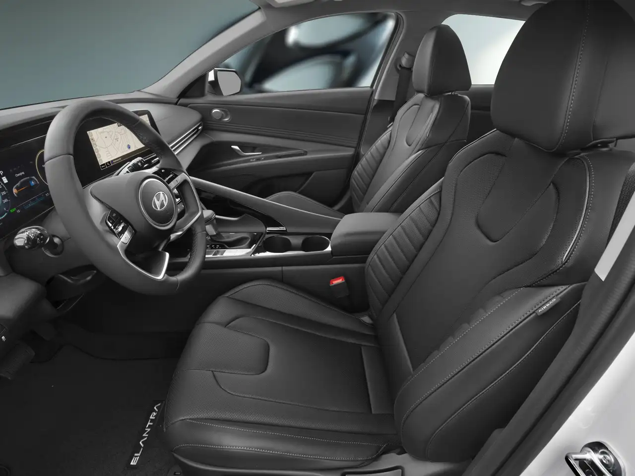Hyundai ELANTRA fotografie Hyundai ELANTRA