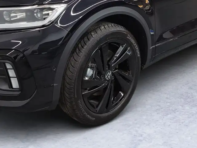 Volkswagen T-Roc view 6