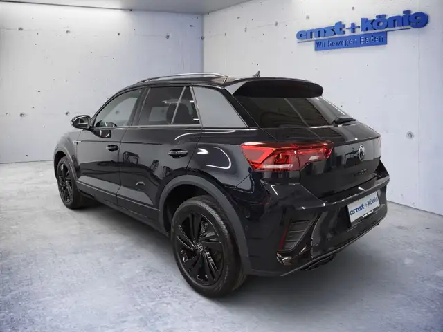 Volkswagen T-Roc view 4