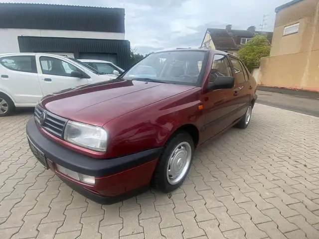 Volkswagen Vento 1.8 55kW CL