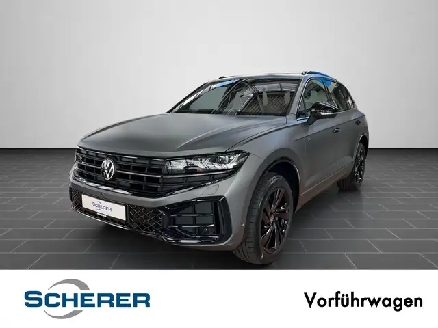 Volkswagen Touareg .
