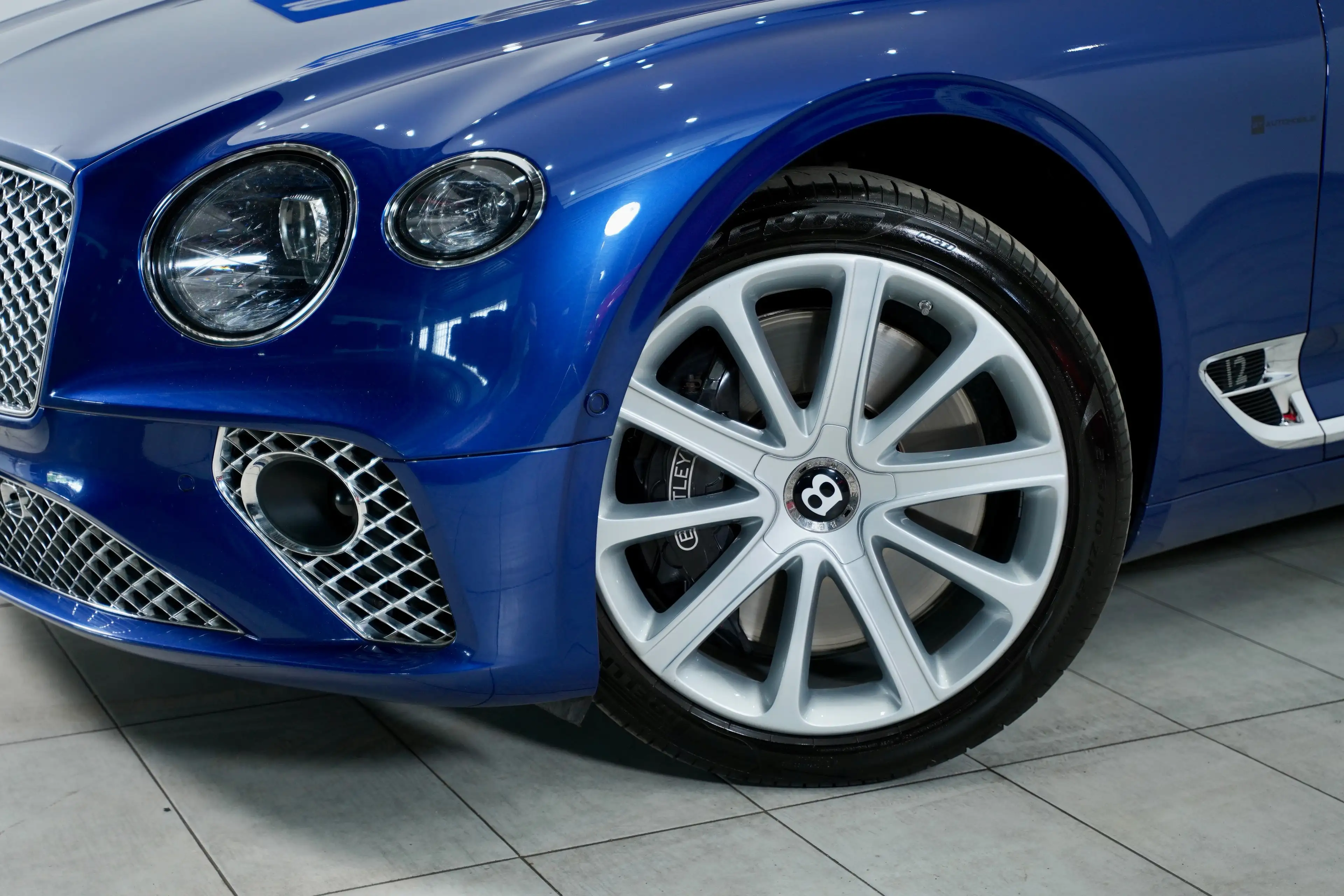 Bentley Continental GT Coupe 6,0 W12 Aut. // VOLL // MOROCCAN BLUE // — photo 8