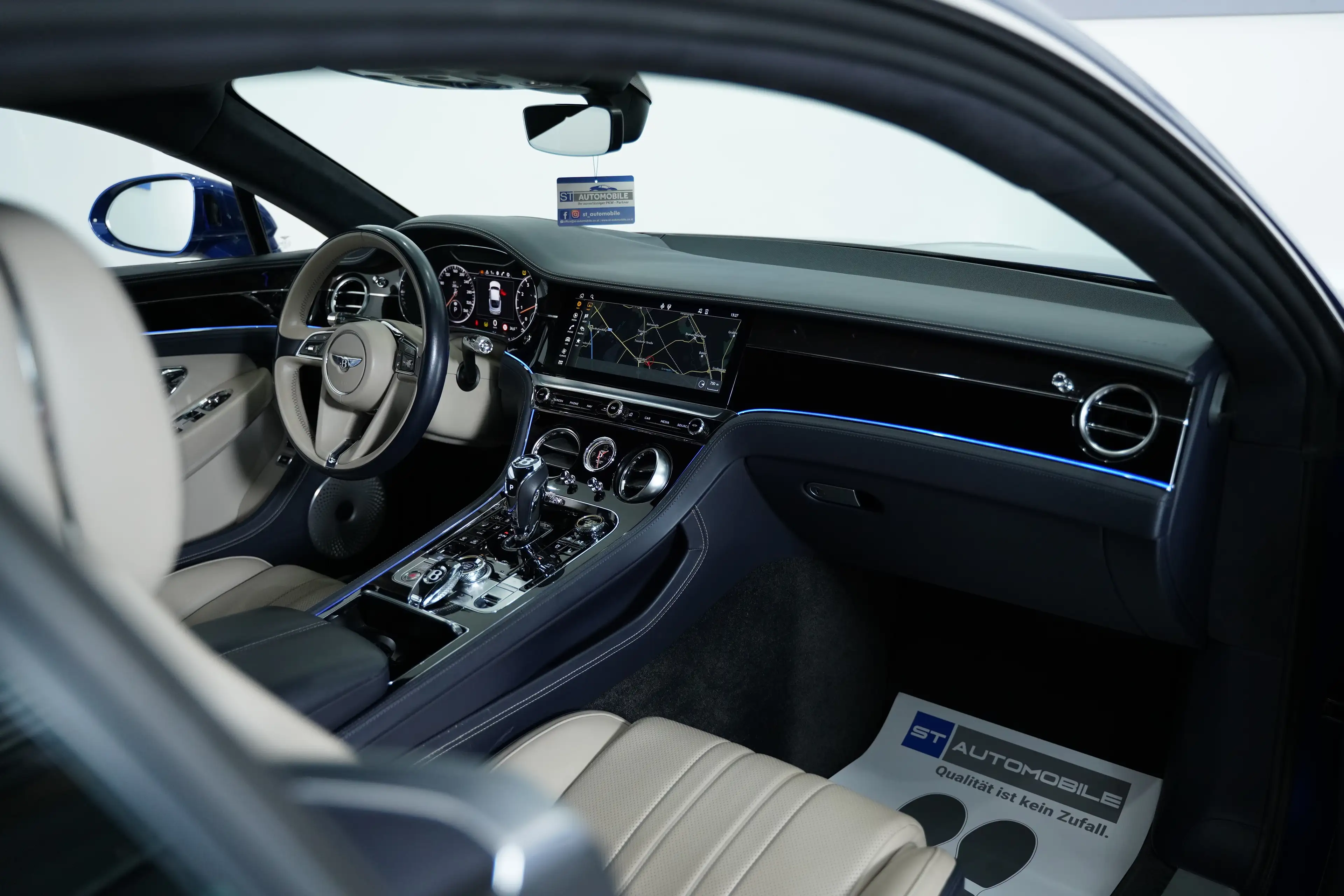 Bentley Continental GT Coupe 6,0 W12 Aut. // VOLL // MOROCCAN BLUE // — photo 14