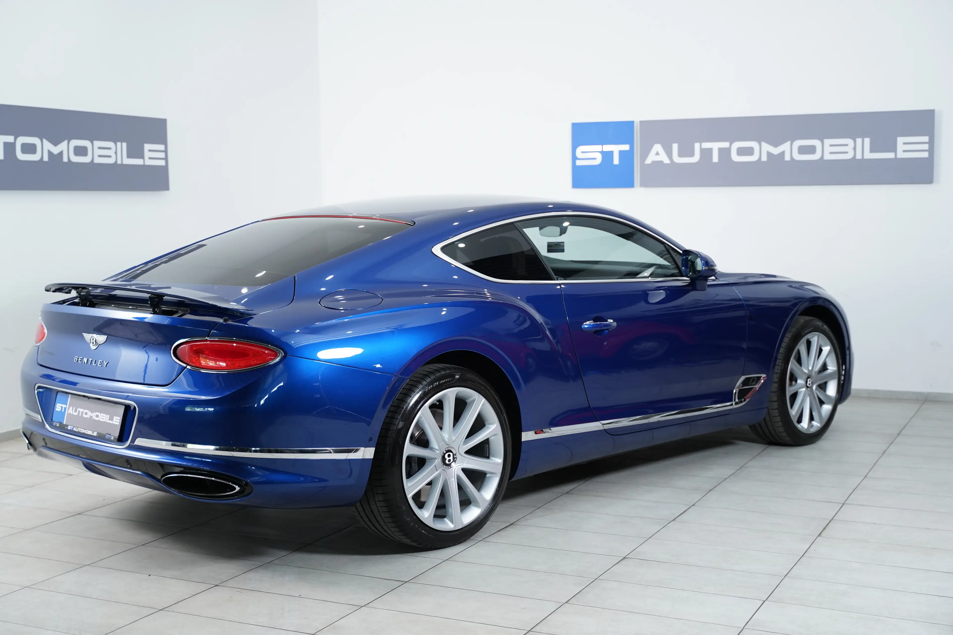 Bentley Continental GT Coupe 6,0 W12 Aut. // VOLL // MOROCCAN BLUE // — photo 6