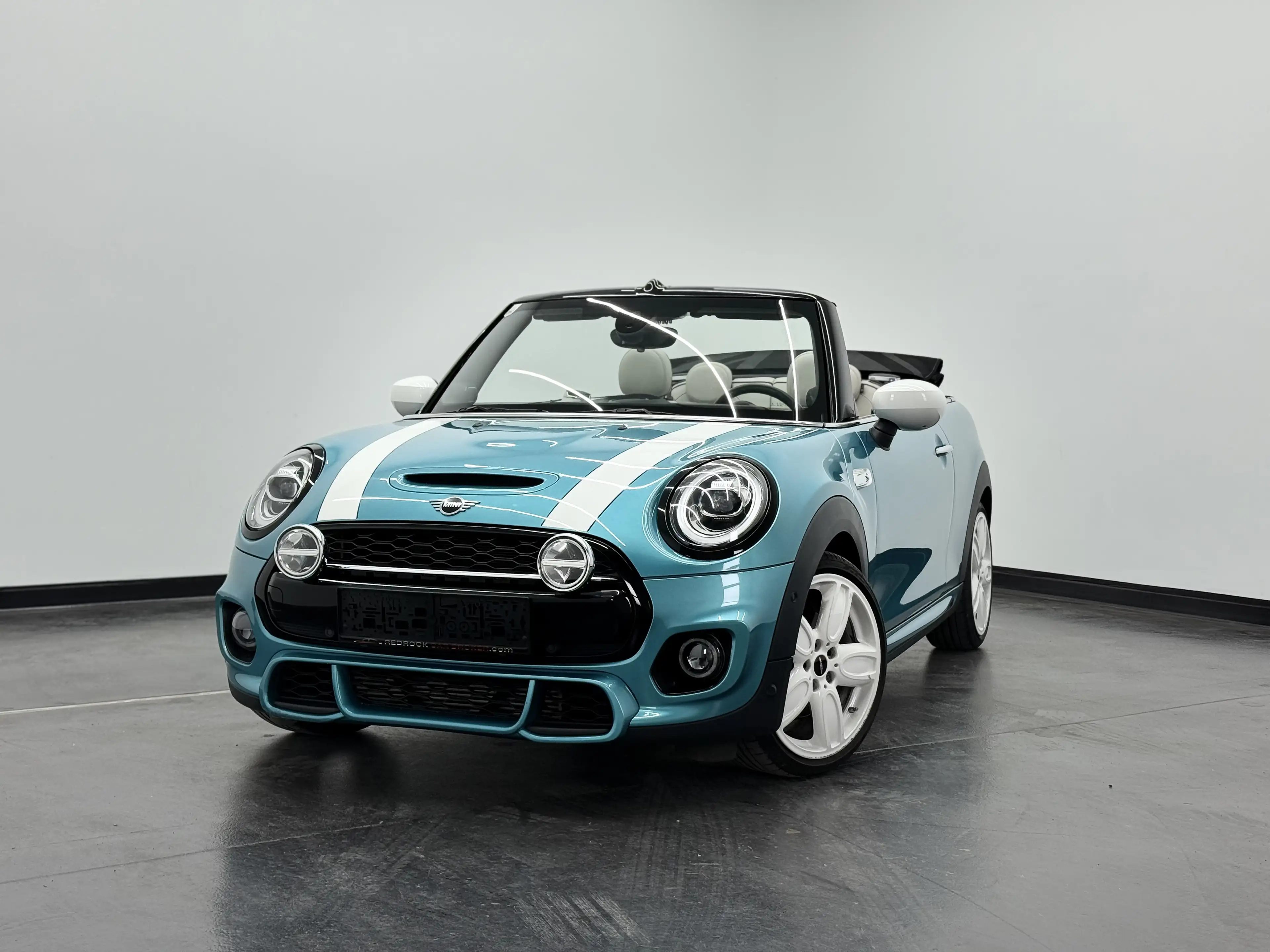MINI Cooper S Cabrio Cooper S, Mega Farbe — photo 10