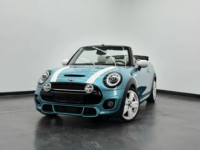 Mini Convertible view 10